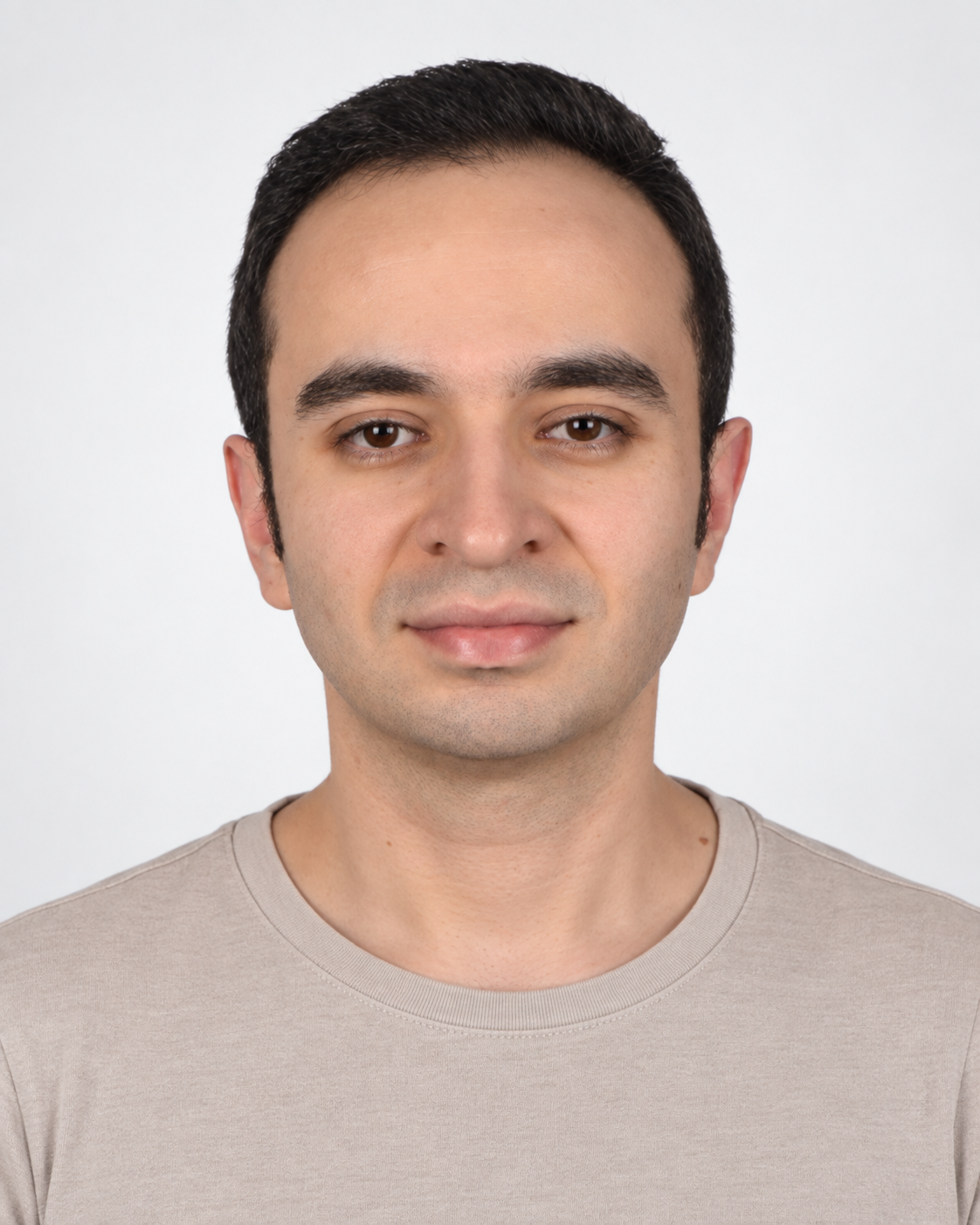 Portrait of Farzad Avishan